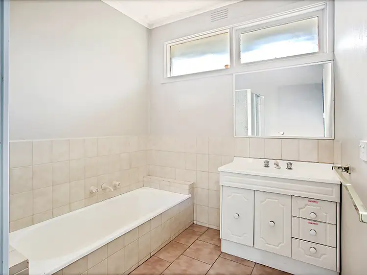 Fifth view of Homely house listing, 2/66 Mahoneys Road, Forest Hill VIC 3131