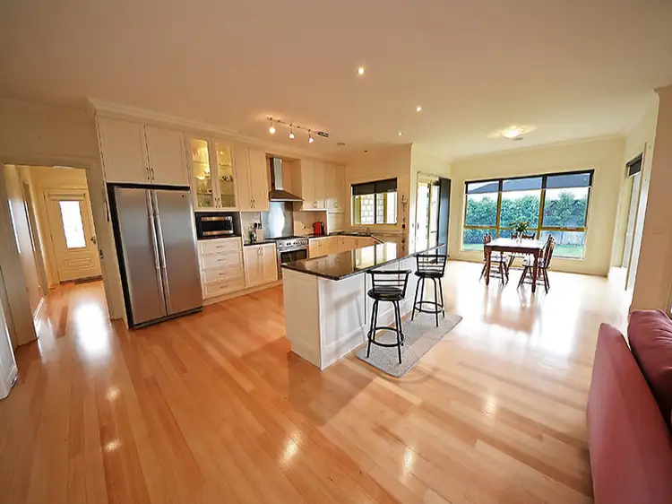 Fourth view of Homely house listing, 3 Isabel Court, Portland VIC 3305