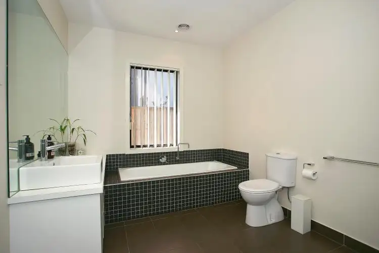 Fifth view of Homely house listing, 3 Niblick Circuit, Sandhurst VIC 3977