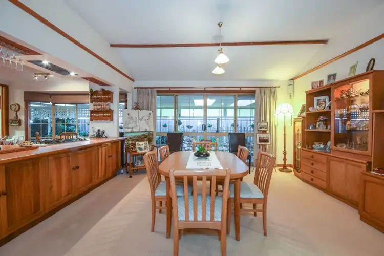 Third view of Homely house listing, 6 Kerri Court, Sunbury VIC 3429
