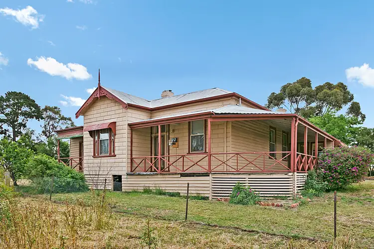 143 Douglas Road, Shelbourne VIC 3515