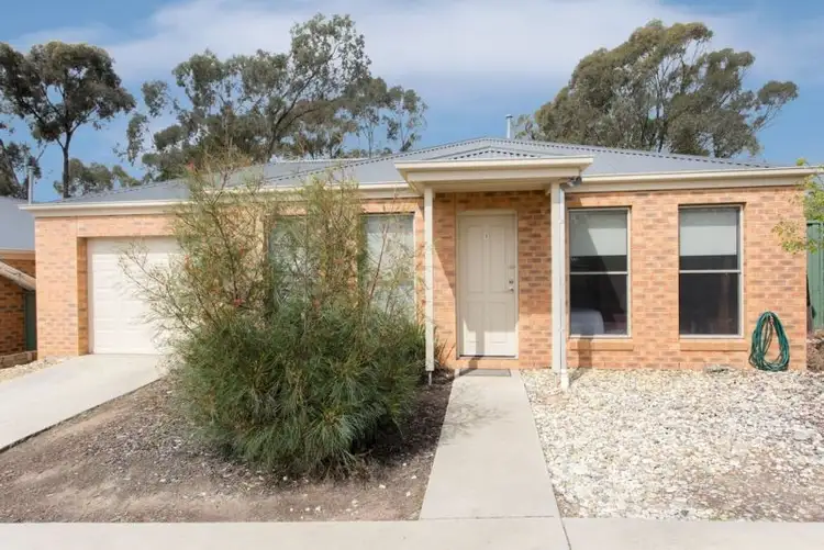 3/6 St.George Park Drive, Kangaroo Flat VIC 3555