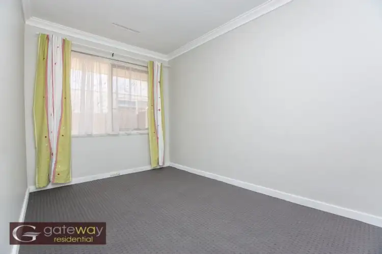 Fifth view of Homely house listing, 6 Kari Court, Camillo WA 6111