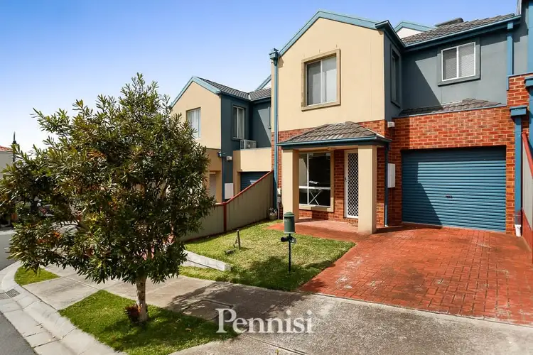4 Seggan Circle, Gowanbrae VIC 3043