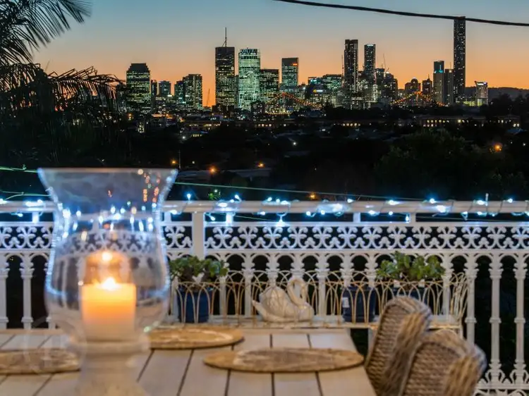 15 Ryan Avenue, Balmoral QLD 4171