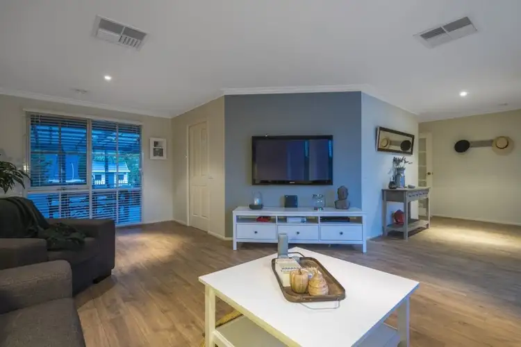 Third view of Homely house listing, 2 Carey Court, Sunbury VIC 3429