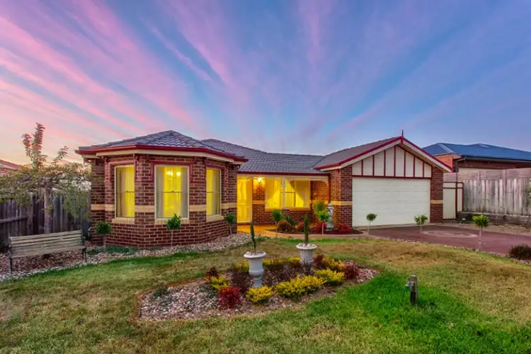 3 The Crest, Melton West VIC 3337
