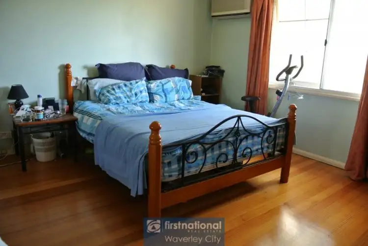 Sixth view of Homely house listing, 1 Seaton Court, Mount Waverley VIC 3149