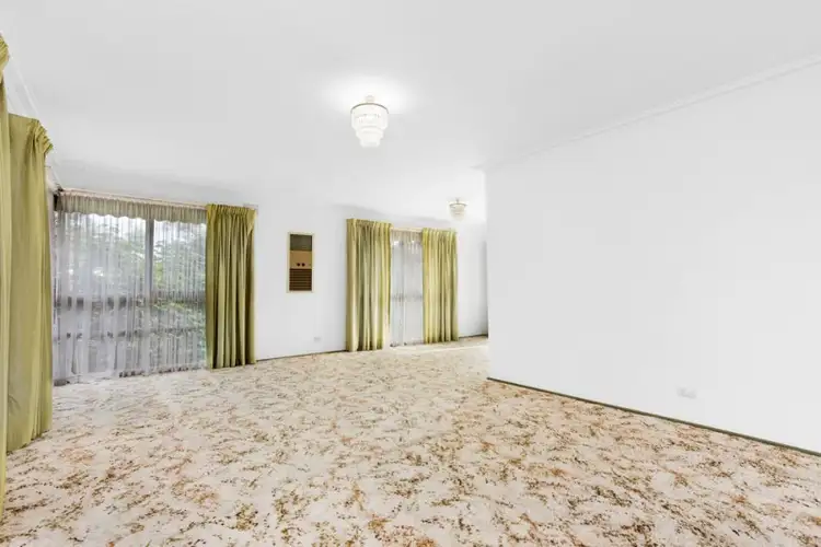 Third view of Homely house listing, 5 Lebunya Close, Mooroolbark VIC 3138