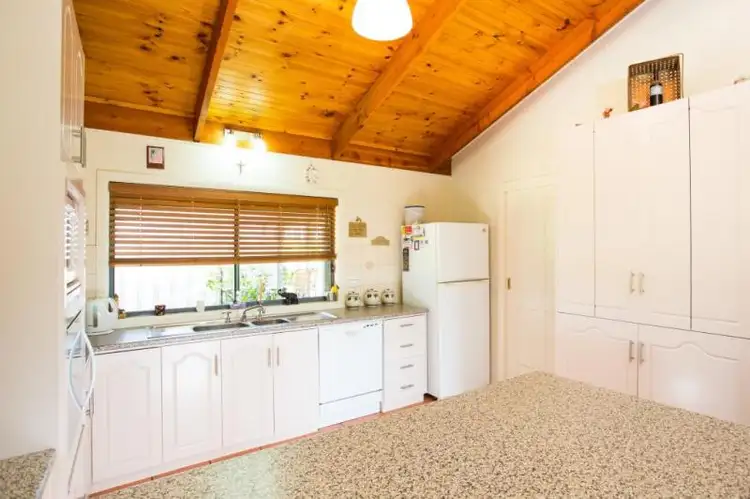 Sixth view of Homely house listing, 199 Avocat Avenue, Red Cliffs VIC 3496