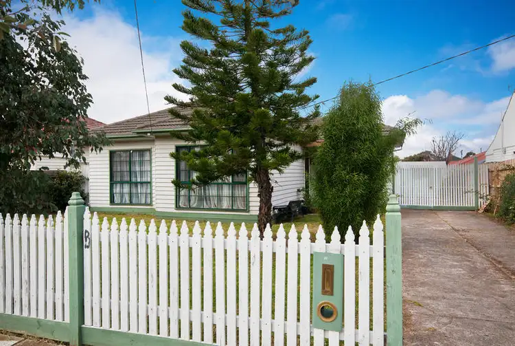 28 Welwyn Parade, Deer Park VIC 3023