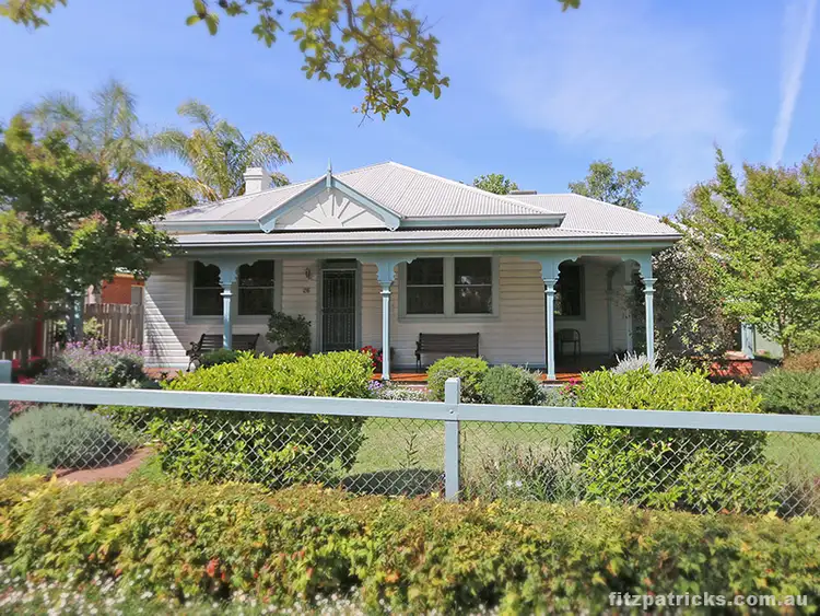 26 Lindsay Street, Turvey Park NSW 2650