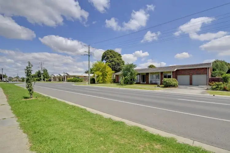 Second view of Homely house listing, 2 Clift Court, Traralgon VIC 3844
