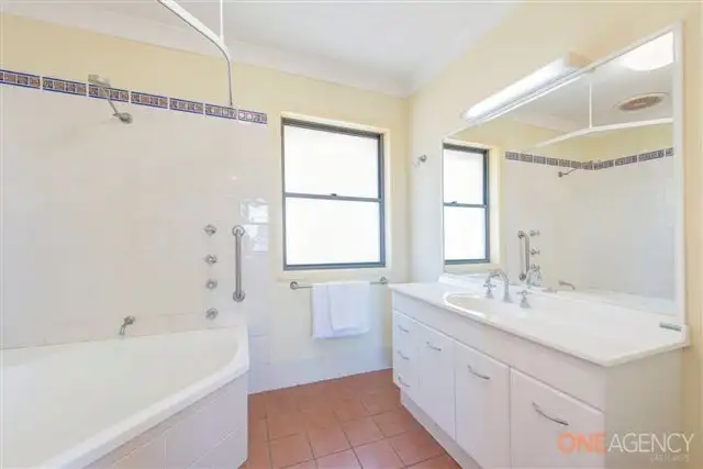Sixth view of Homely townhouse listing, 432 Currawong Circuit, Cams Wharf NSW 2281