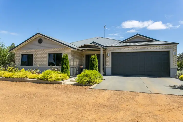 52 Willyung Road, Millbrook WA 6330