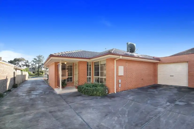 Main view of Homely unit listing, 2/28 Broadmeadows Road, Tullamarine VIC 3043