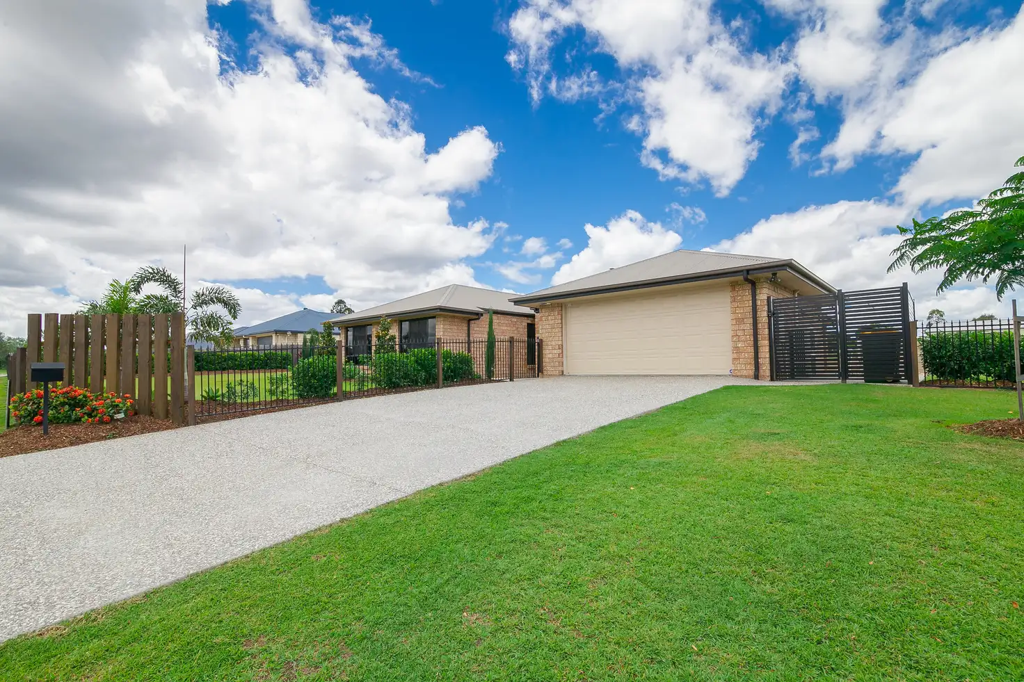 Main view of Homely house listing, 10 Ivory Close, Peak Crossing QLD 4306