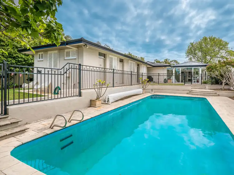 32 Goldsmith Road, Dalkeith WA 6009