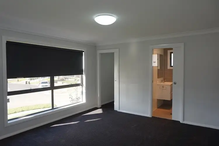 Seventh view of Homely house listing, 62 Kidd Circuit, Goulburn NSW 2580