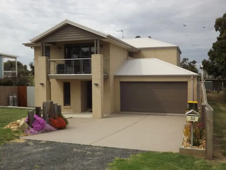 33 SCENIC RD, Cape Paterson VIC 3995