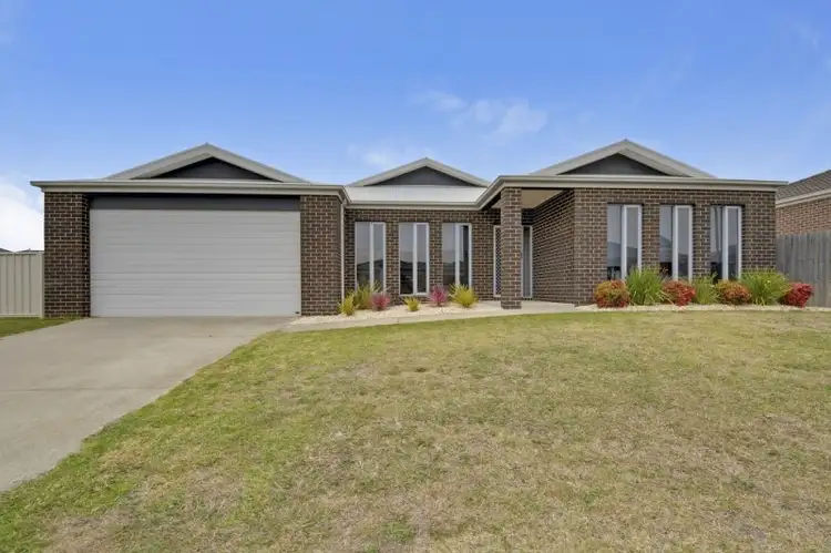 13 Leinster Avenue, Traralgon VIC 3844
