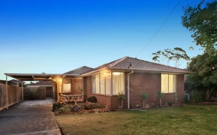 5 Spruce Court, Gladstone Park VIC 3043