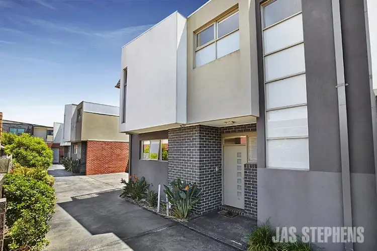 Main view of Homely townhouse listing, 2/12 Kingsville Street, Kingsville VIC 3012