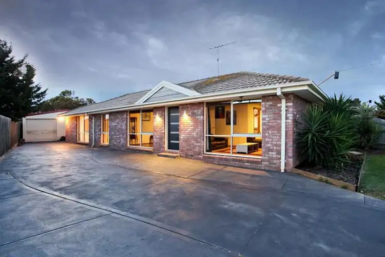 13 Rosemary Place, Hoppers Crossing VIC 3029