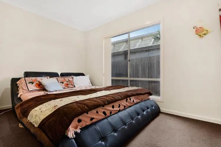 Fifth view of Homely house listing, 2/80 Charter Road West, Sunbury VIC 3429
