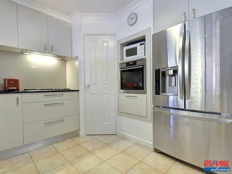 Seventh view of Homely house listing, 2 Engadine Way, Duncraig WA 6023