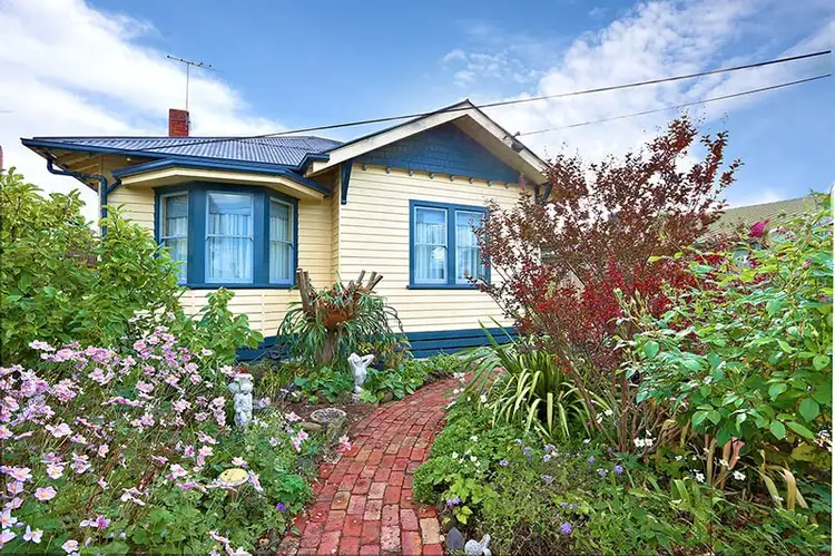 10 Chapman Street, Sunshine VIC 3020