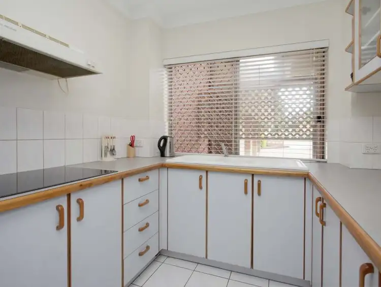 Fifth view of Homely unit listing, 2/48 Victoria Terrace, Annerley QLD 4103