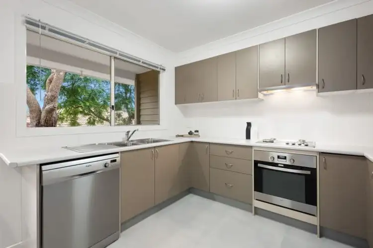 Third view of Homely unit listing, 2/186 Grimshaw Street, Greensborough VIC 3088