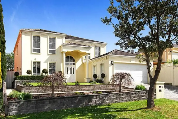 13 Wagstaff Drive, Mill Park VIC 3082