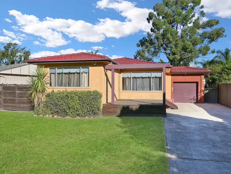 44 St Clair Avenue, St Clair NSW 2759