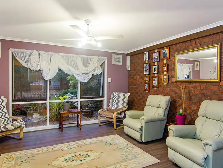 2/5 Enfield Avenue, Werribee VIC 3030