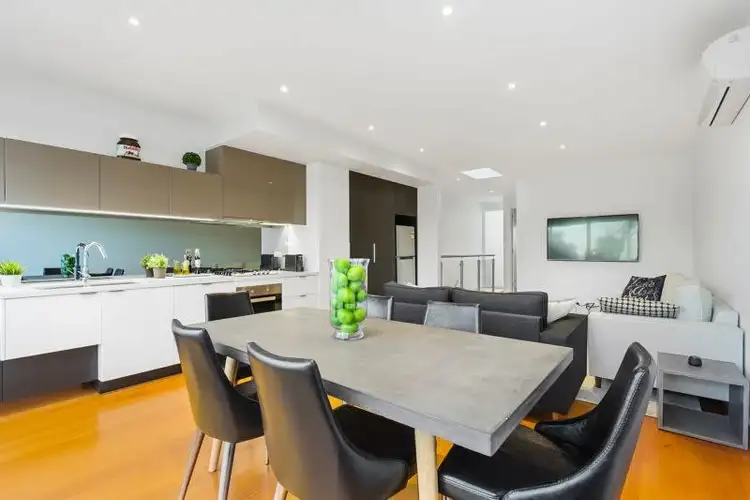 Main view of Homely townhouse listing, 5/362 Belmore Road, Balwyn VIC 3103