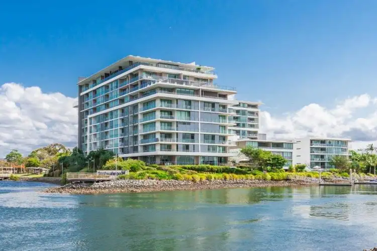 33 T E Peters Drive, Broadbeach QLD 4218
