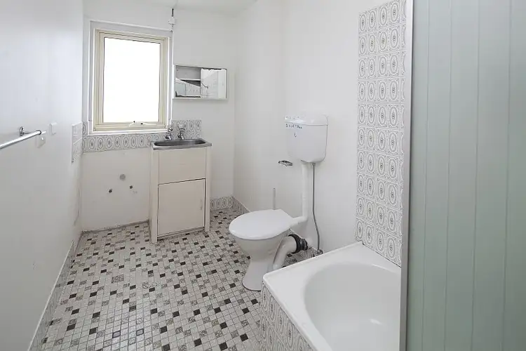 Fifth view of Homely apartment listing, 10/9-11 Weller Street, Dandenong VIC 3175