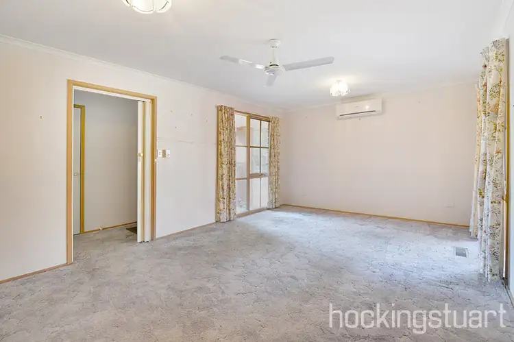 Fifth view of Homely house listing, 10 Hillman Court, Berwick VIC 3806
