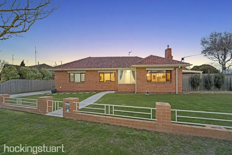 21 Muir Crescent, Newington VIC 3350
