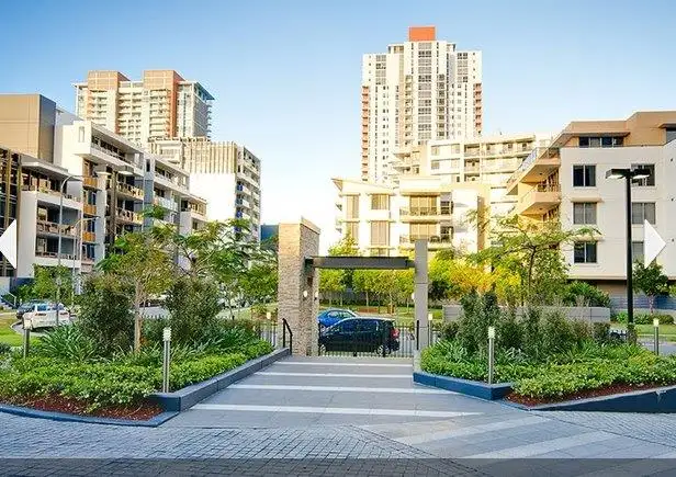 405/4 Como Crescent, Southport QLD 4215