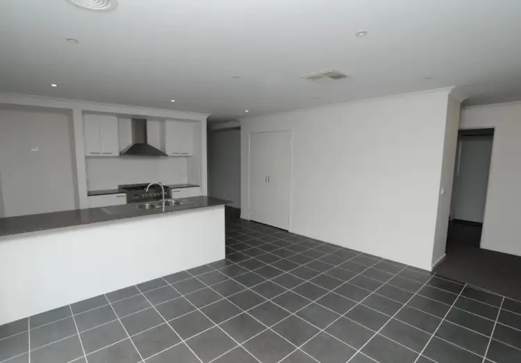 Fourth view of Homely house listing, 37 Joyce Way, Wangaratta VIC 3677