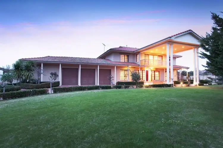 2 Queensferry Place, Greenvale VIC 3059