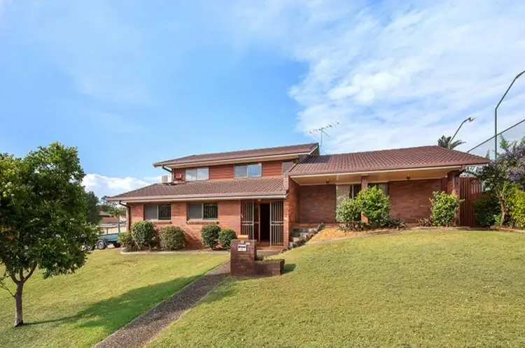 2 Remick Street, Stafford Heights QLD 4053