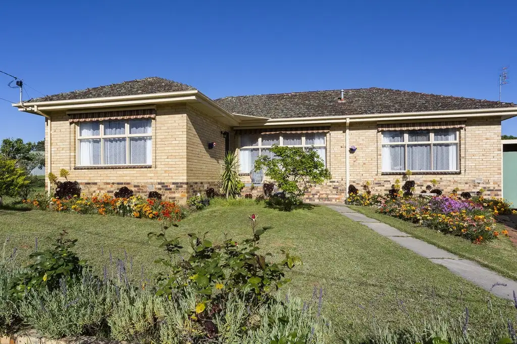 Main view of Homely house listing, 3 Baslar Court, Kangaroo Flat VIC 3555