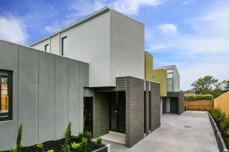 2/8 Alder Street, Burwood VIC 3125