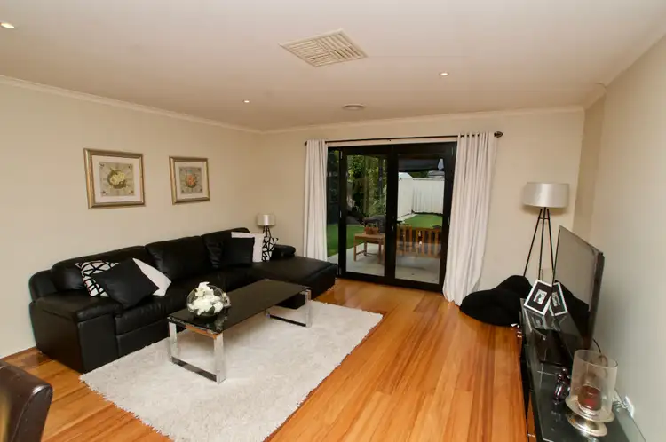 Fifth view of Homely house listing, 10 Yale Court, Wangaratta VIC 3677