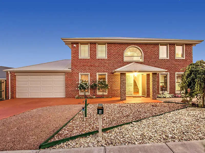 Main view of Homely house listing, 5 Lancelot Court, Hillside VIC 3037