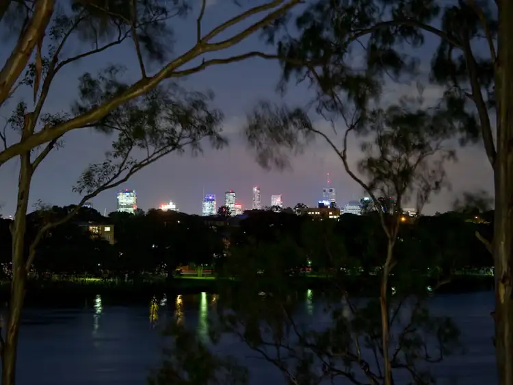 32 Austral St, St Lucia QLD 4067